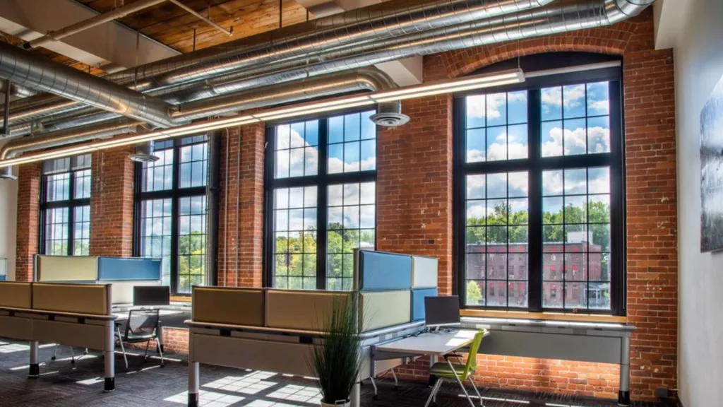 Hourly Desk Cube at MyCube in Winooski, Vermont