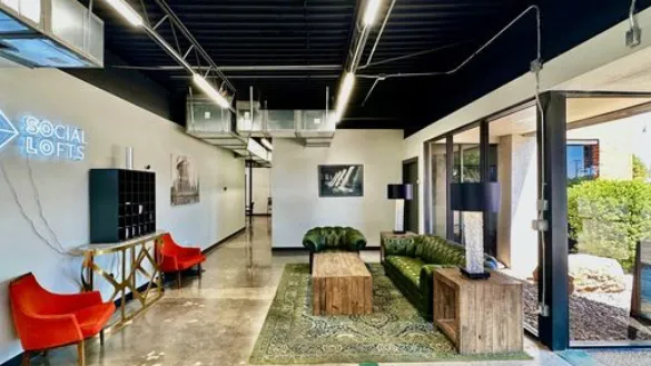 Week Office(Week Pass) at DecBrand in Mount Airy, Maryland — photo 1 of 2