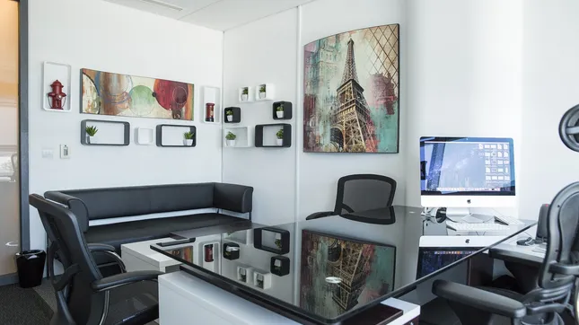Week Office- Charge Type Free - Media 1