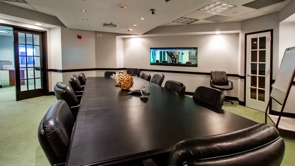 Meeting Room - Thumbnail 2