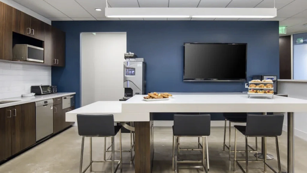 Pacific Collaboration Room | 10 Person Meeting Space - Thumbnail 3