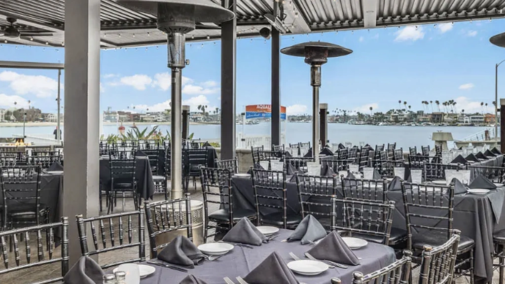 Harbor View Outdoor Patio | Waterfront Event Venue - Thumbnail 3