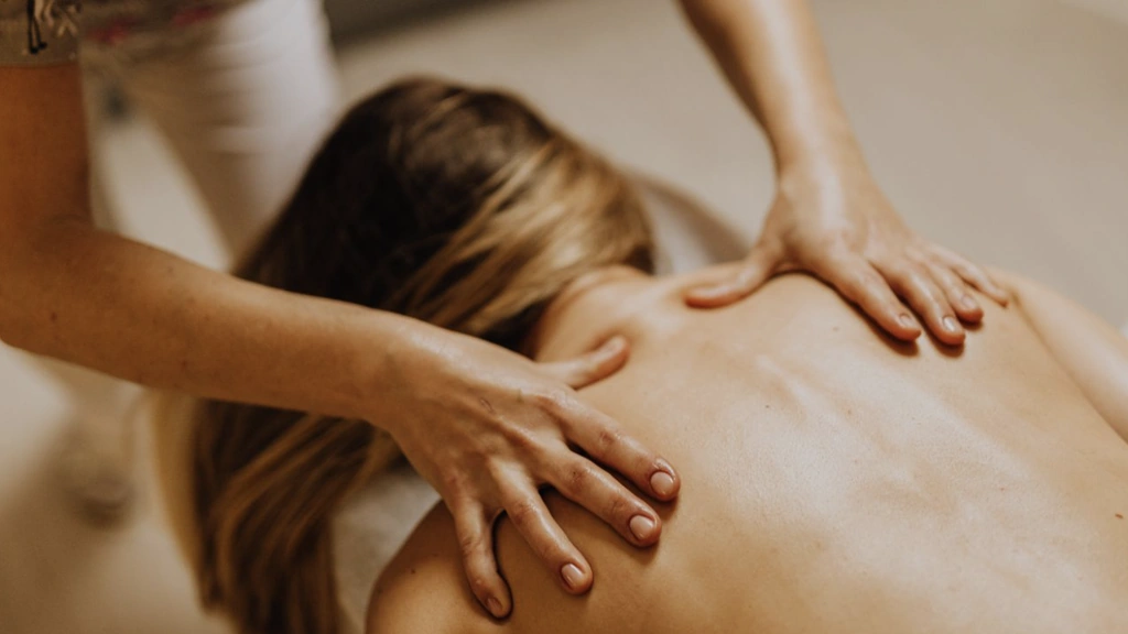 Deep Tissue Recovery Massage - Thumbnail 3