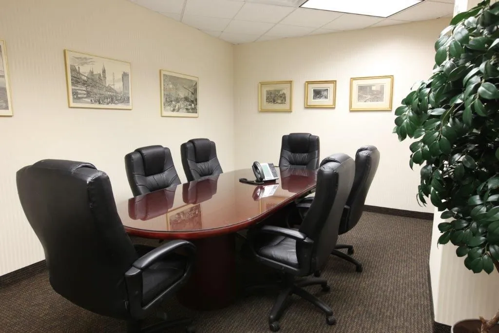 Virtual Office NY (Champion Office Suites) - Franklin Avenue - Garden City - Thumbnail 4