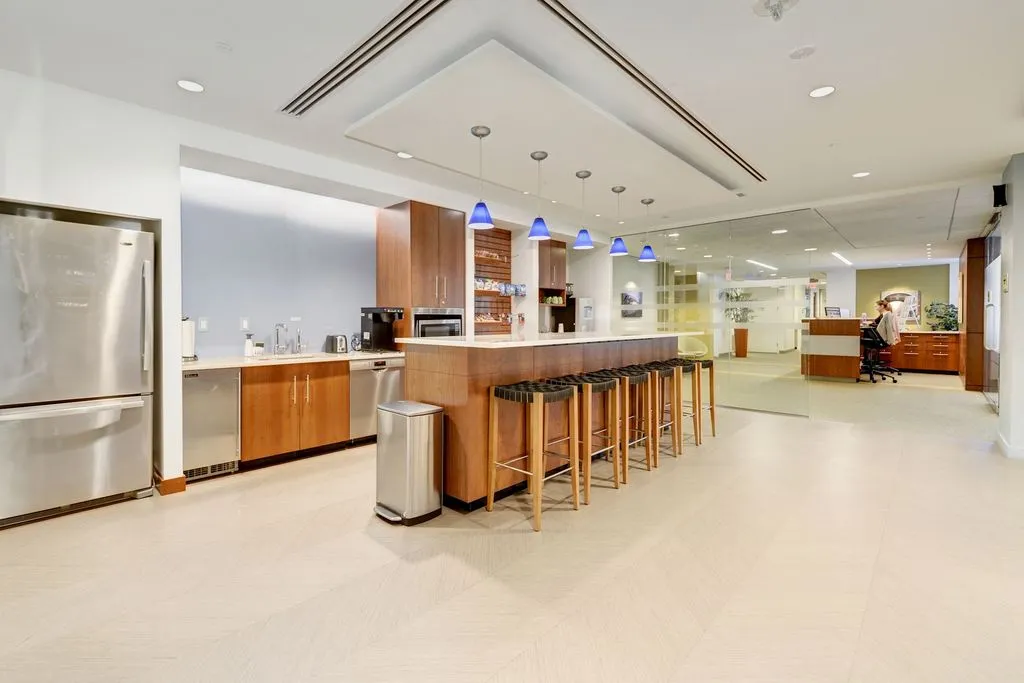 Carr Workplaces - Bethesda - Hampden Lane - Bethesda, MD - Thumbnail 2