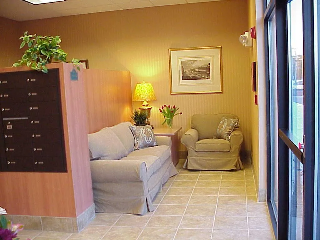 EastPoint Executive Center at the Nashua Airport - Pine Hill Rd - Nashua - Thumbnail 3