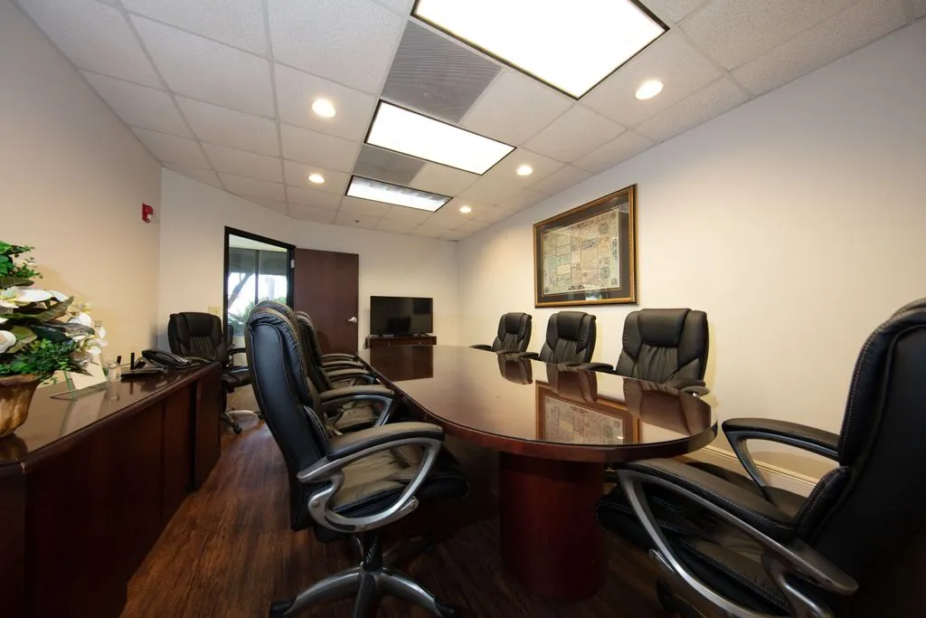 Quantum Business Centers - Quantum Lakes Drive - Boynton Beach - Thumbnail 2