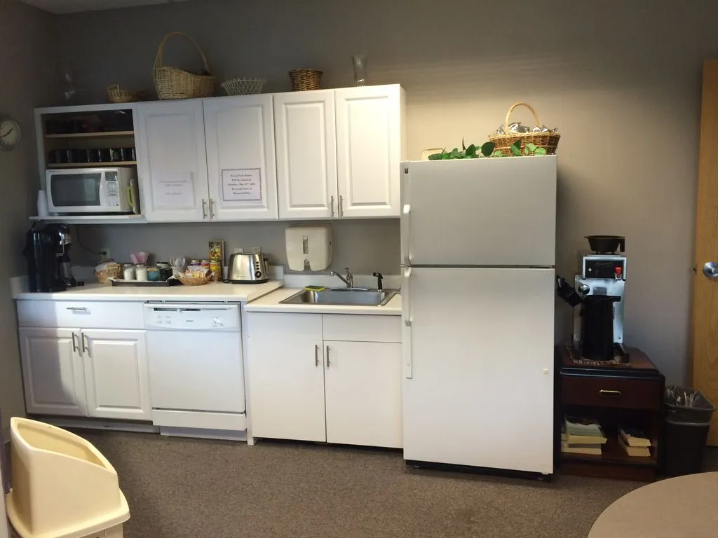 ExecuTech Suites - Portland Airport Plaza - NE Win Sivers Drive - Portland - Thumbnail 4