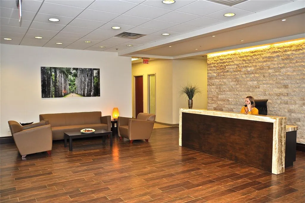 Quest Workspaces - N Federal Highway - Boca Raton - Thumbnail 4