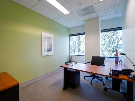 Regus - 5 Centerpointe Dr - Lake Oswego - Thumbnail 4