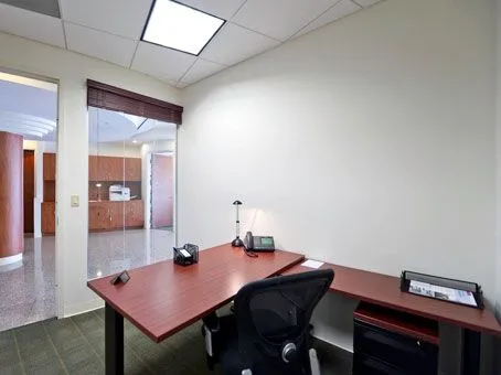 Regus- Lincoln Rd.-Miami Beach - Thumbnail 3