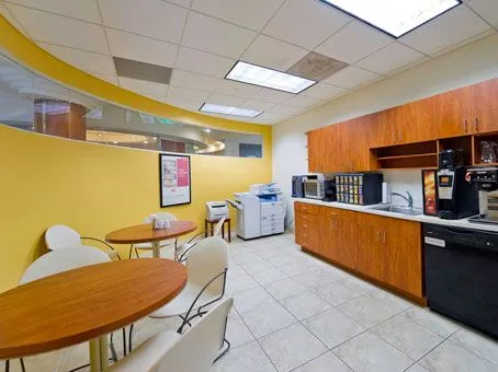Regus- Lincoln Rd.-Miami Beach - Thumbnail 2