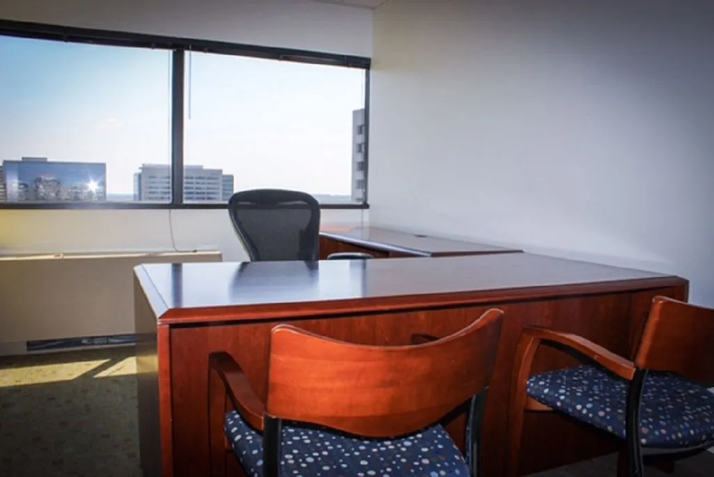 Tyson’s Executive Office Suites. - 8200 Greensboro Drive - McLean - VA - Thumbnail 2