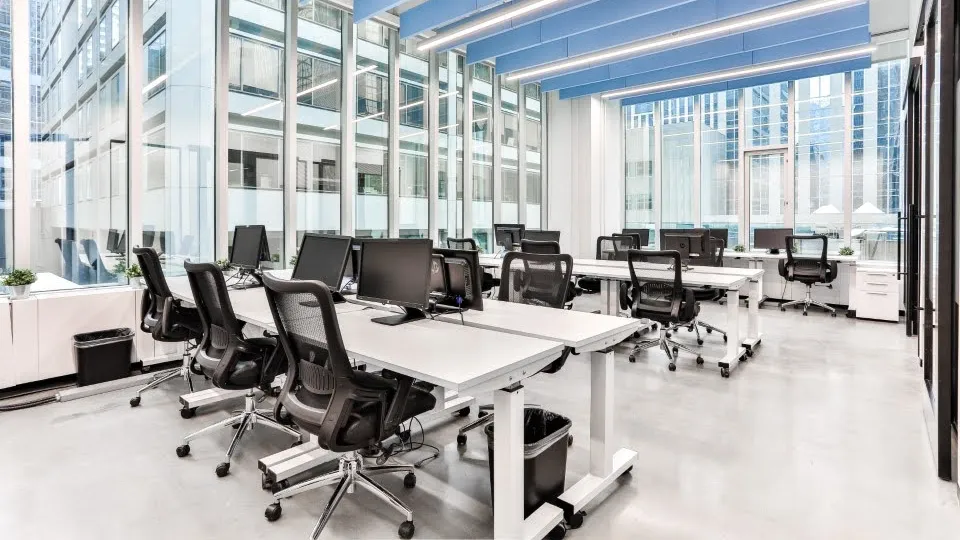 iQ Offices - 150 King St - Thumbnail 3
