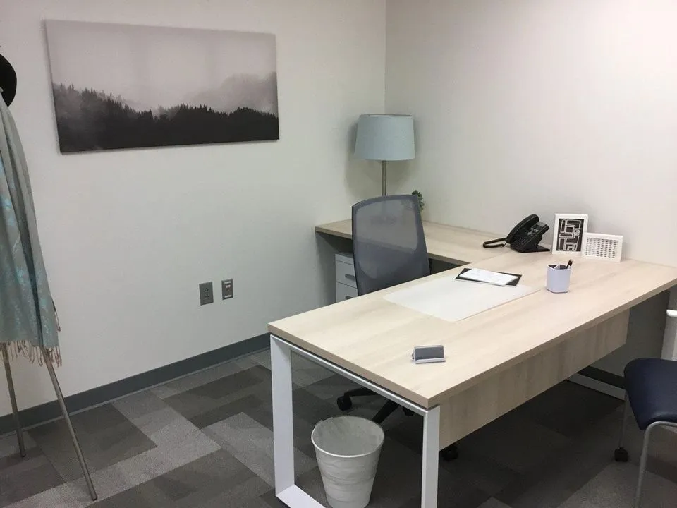 Office Evolution - 550 Congressional Blvd, Carmel - Thumbnail 2