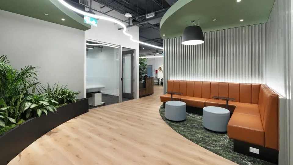 IQ Offices - 550 Robson Street - Thumbnail 3