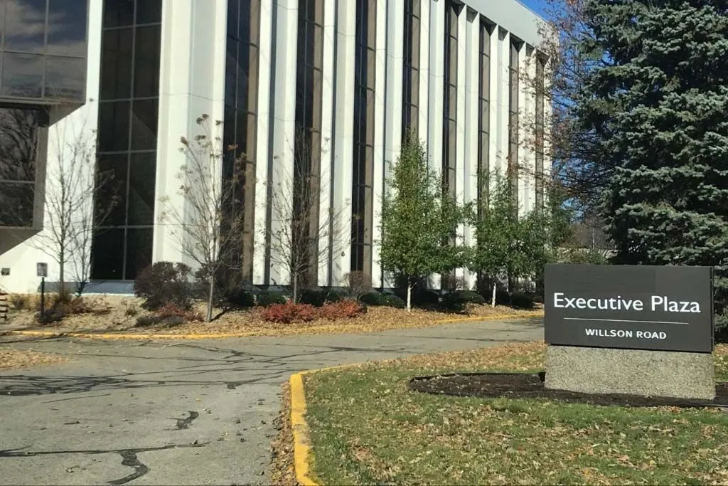 OffiCenters - 5200 Willson Road - Edina - MN - Thumbnail 4