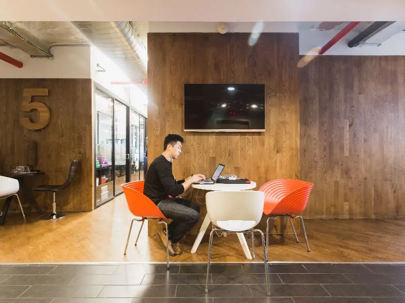 WeWork - 1350 Lagoon Av, Minneapolis - Thumbnail 3