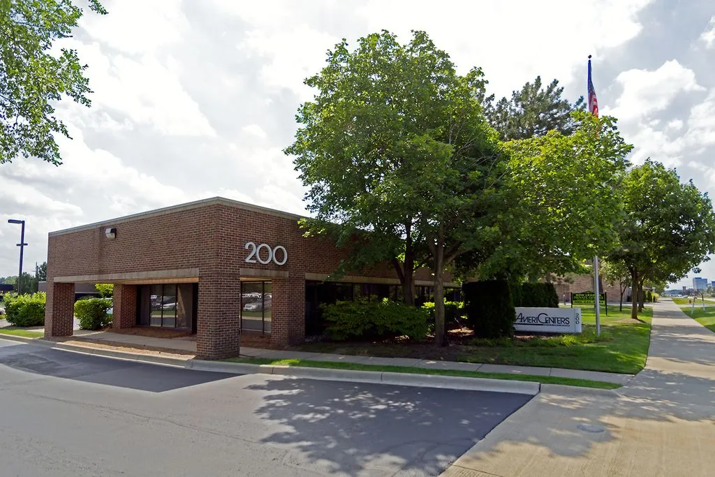 AmeriCenter - E Big Beaver Rd - Troy - Thumbnail 3