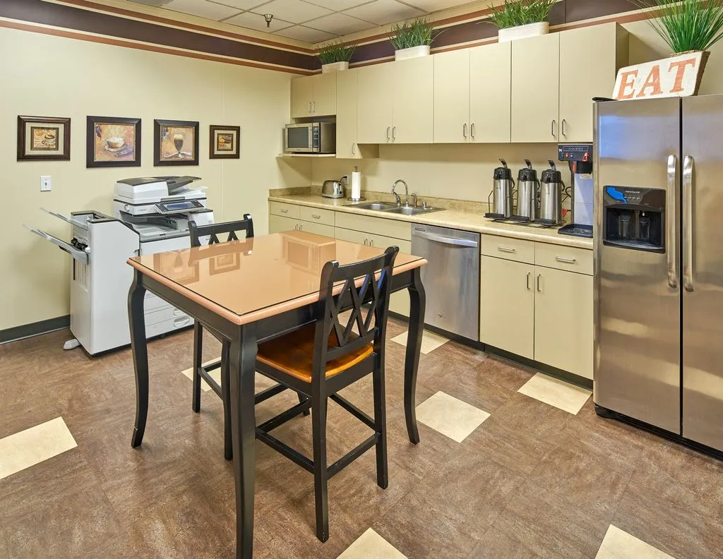 Executive Support Center - Interurban Ave S - Seattle - Thumbnail 2