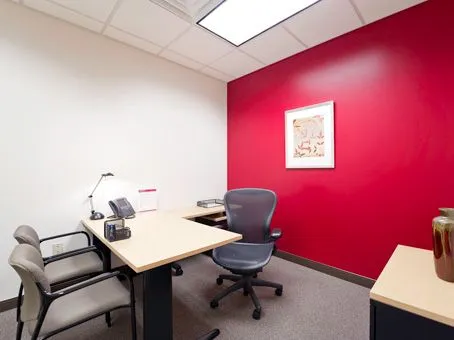 Regus - 500 W Silver Spring Dr - Glendale, WI - Thumbnail 3