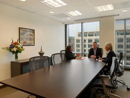 Regus - 4250 N Fairfax Dr - Arlington, VA - Thumbnail 4