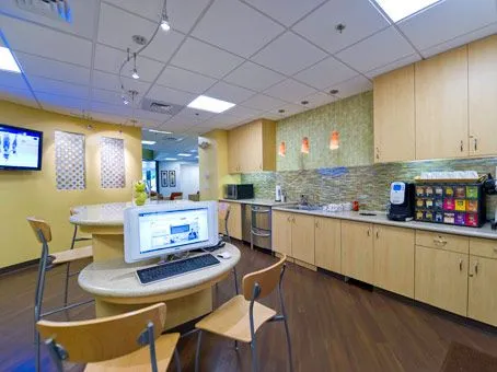 Regus - 1500 District Ave - Burlington, MA - Thumbnail 4