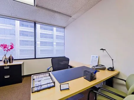 Regus - Rosslyn Center- Arlington - Thumbnail 3