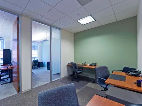 Regus - Carlyle Crescent Center - Alexandria - Thumbnail 2