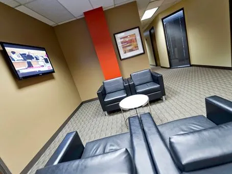 Regus - Crosswoods Center - Worthington - Thumbnail 4