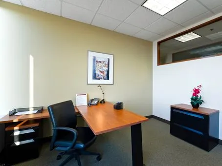 Regus - Charlotte City Center - Charlotte - NC - Thumbnail 4