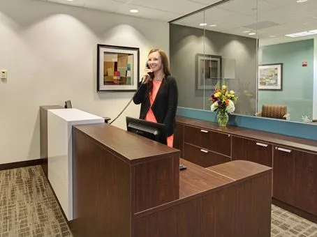 Regus - Grandview Square - Eden Avenue - Edina - MN - Thumbnail 2