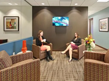 Regus - Grandview Square - Eden Avenue - Edina - MN - Thumbnail 4