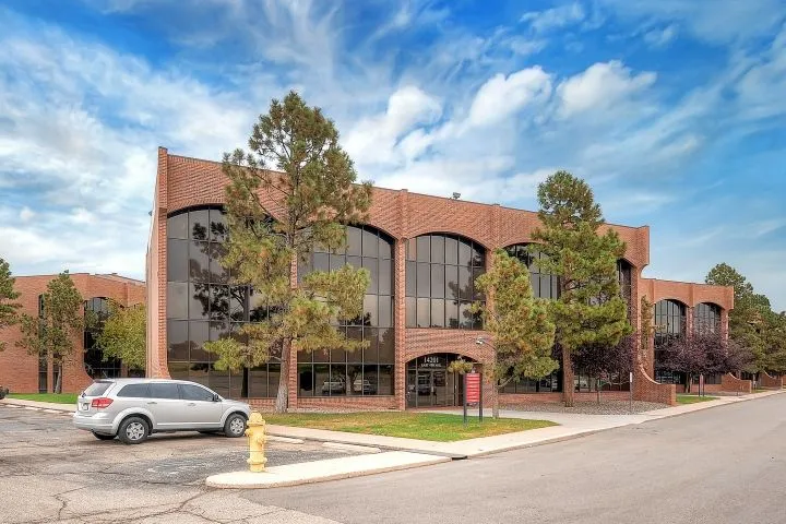Boxer Workstyle - Clock Tower Square - 14201-14291 E 4th Ave - Aurora, CO - Thumbnail 2