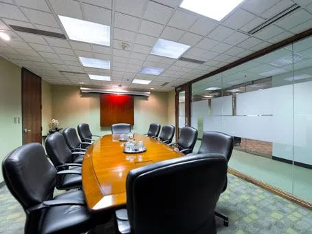 Regus - Orchard Hill Place - Novi - Media 1