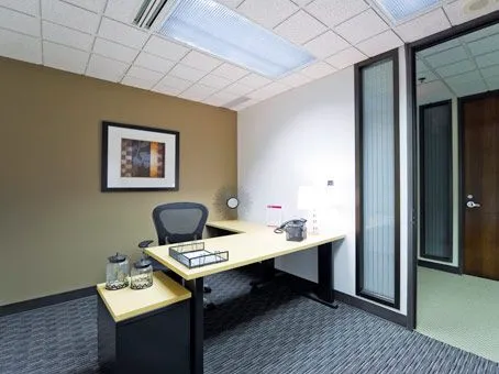 Regus - Orchard Hill Place - Novi - Thumbnail 2