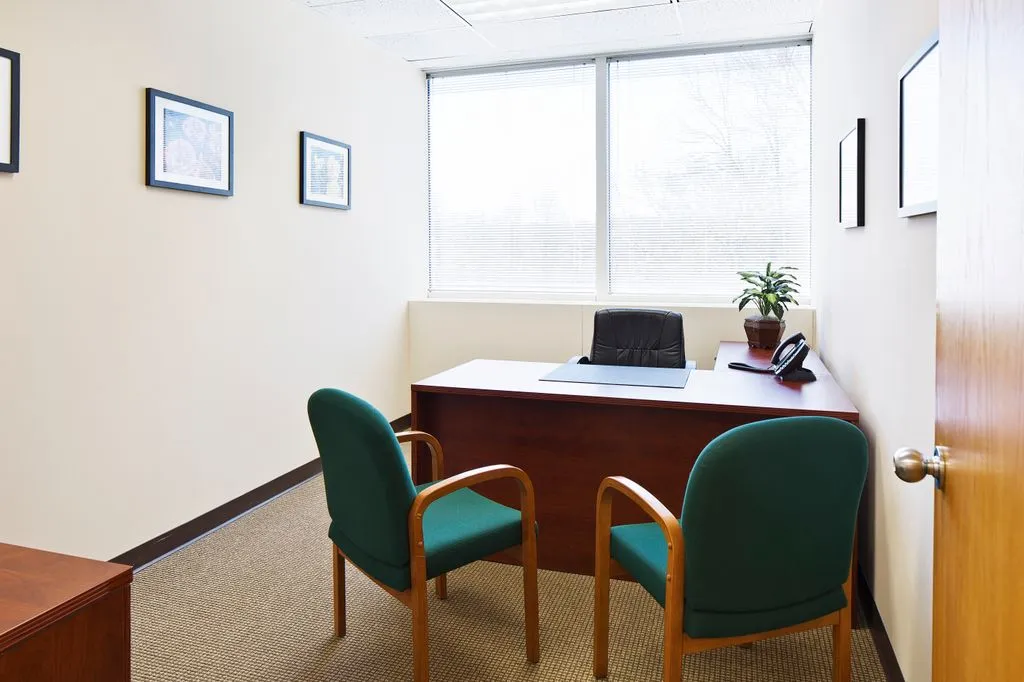 Stark Office Suites - Mill Plain Rd - Danbury - CT - Thumbnail 2