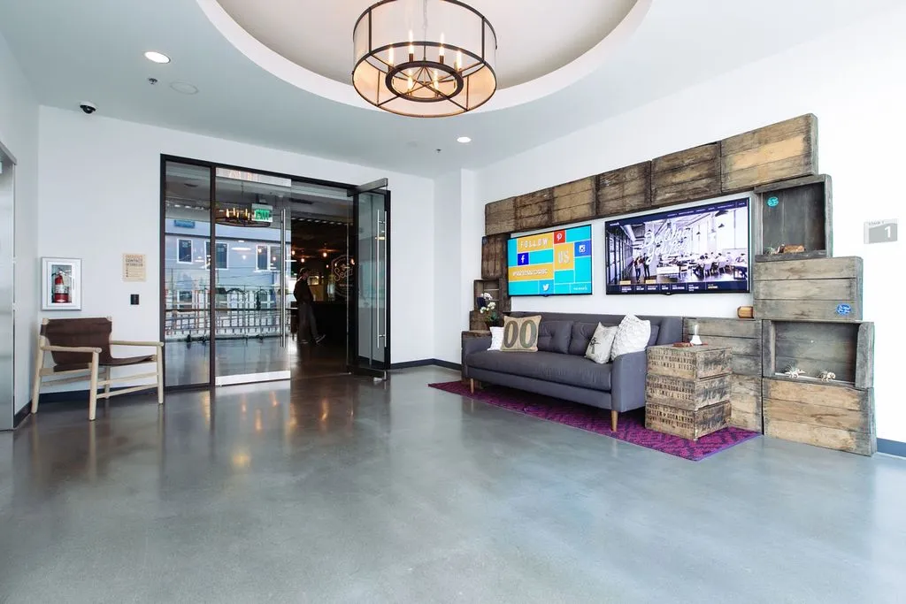 wework - SOUTH LAKE UNION - 500 Yale Avenue North - Seattle - WA - Thumbnail 3