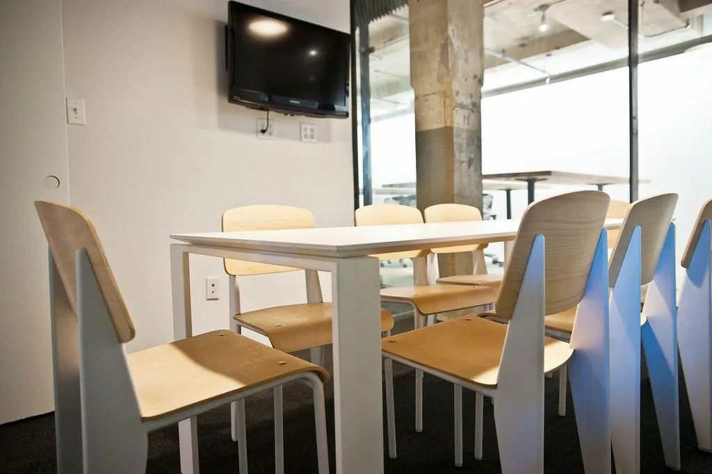 The Yard: 33 Nassau Avenue - Brooklyn - Media 1