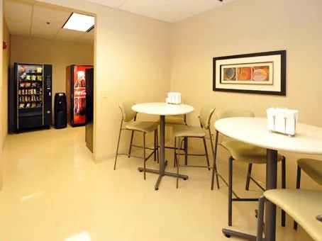 Regus - 3737 Glenwood Avenue, Raleigh - Thumbnail 2