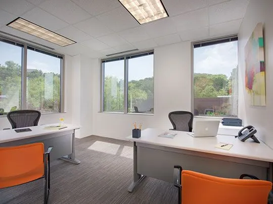 Regus- 40 Burton Hills Blvd - Nashville - TN - Thumbnail 3
