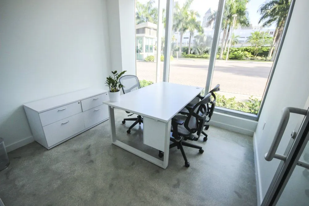 CityDesk - 350 S Miami Avenue - Miami, FL - Thumbnail 3