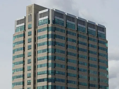 Regus - Liberty Centre - 650 N. E. Holladay Street - Portland - OR - Thumbnail 3