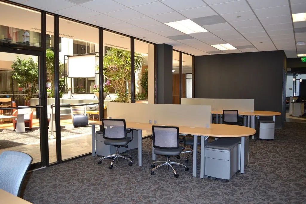 980 SPACES - 980 North Federal Highway - Boca Raton - FL - Thumbnail 2