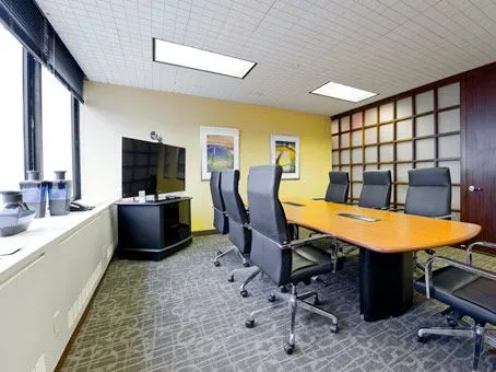 Regus - Newark One Gateway Center - Newark - Thumbnail 4