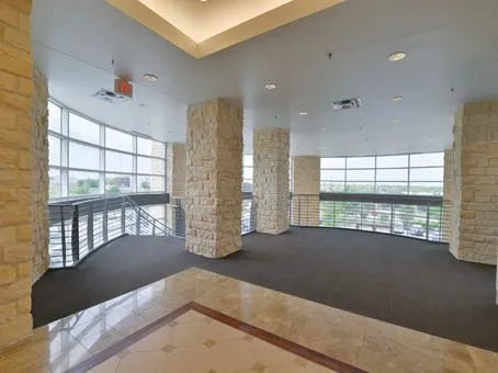 Regus - Uptown Village - 610 Uptown Blvd - Cedar Hill - TX - Thumbnail 4