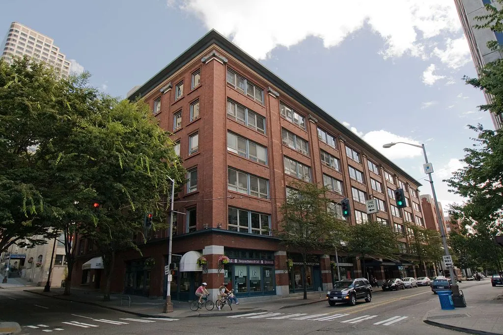 TechBA Seattle - 1008 Western Avenue - Seattle - WA - Thumbnail 4