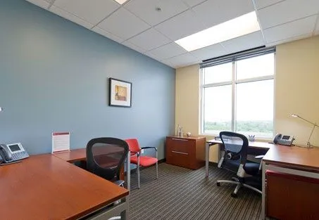 Regus - Village Center - Burr Ridge Parkway - Burr Ridge - IL - Media 1