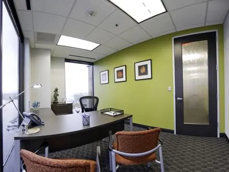Regus - Dominion Tower - Waterside Drive - Norfolk - VA - Thumbnail 4