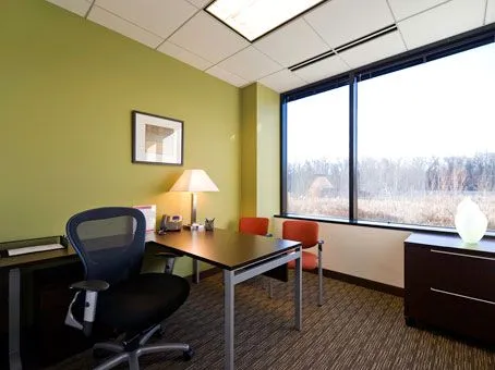 Regus - Landmark Conway Farms - S. Saunders Road - Lake Forest - IL - Thumbnail 4